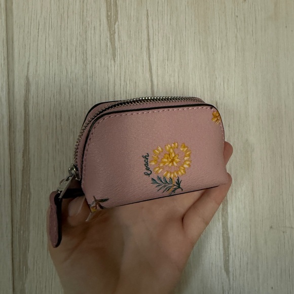 Coach Pink Floral Women's Small Pouch - Picture 5 of 6